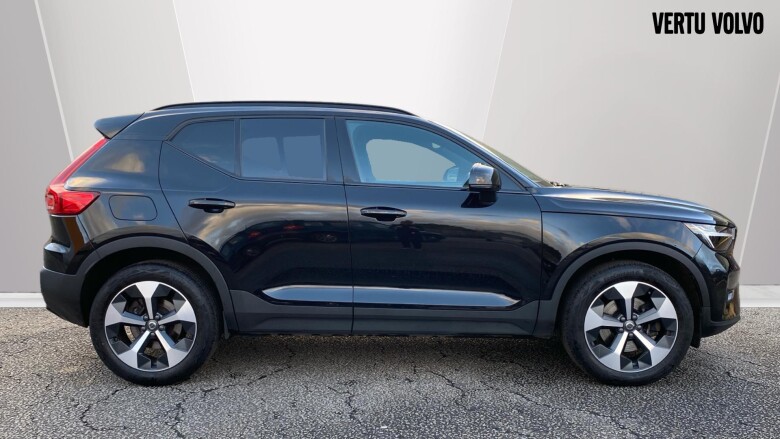 Volvo XC40 2.0 B4P Plus Dark 5dr Auto Petrol Estate